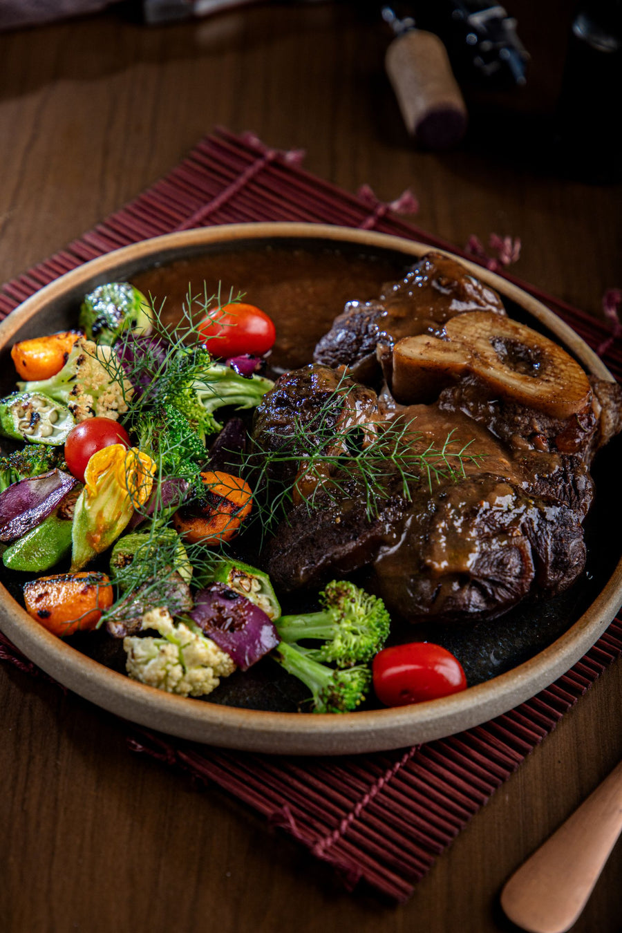 Ossobuco served with roasted vegetables – photo by Eduardo Krajan, Pexels